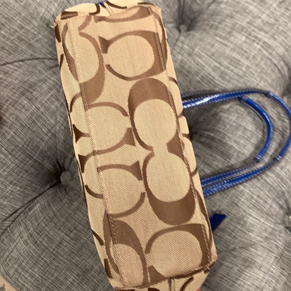 Coach Brown and Blue Signature Tote - Picture 15 of 15